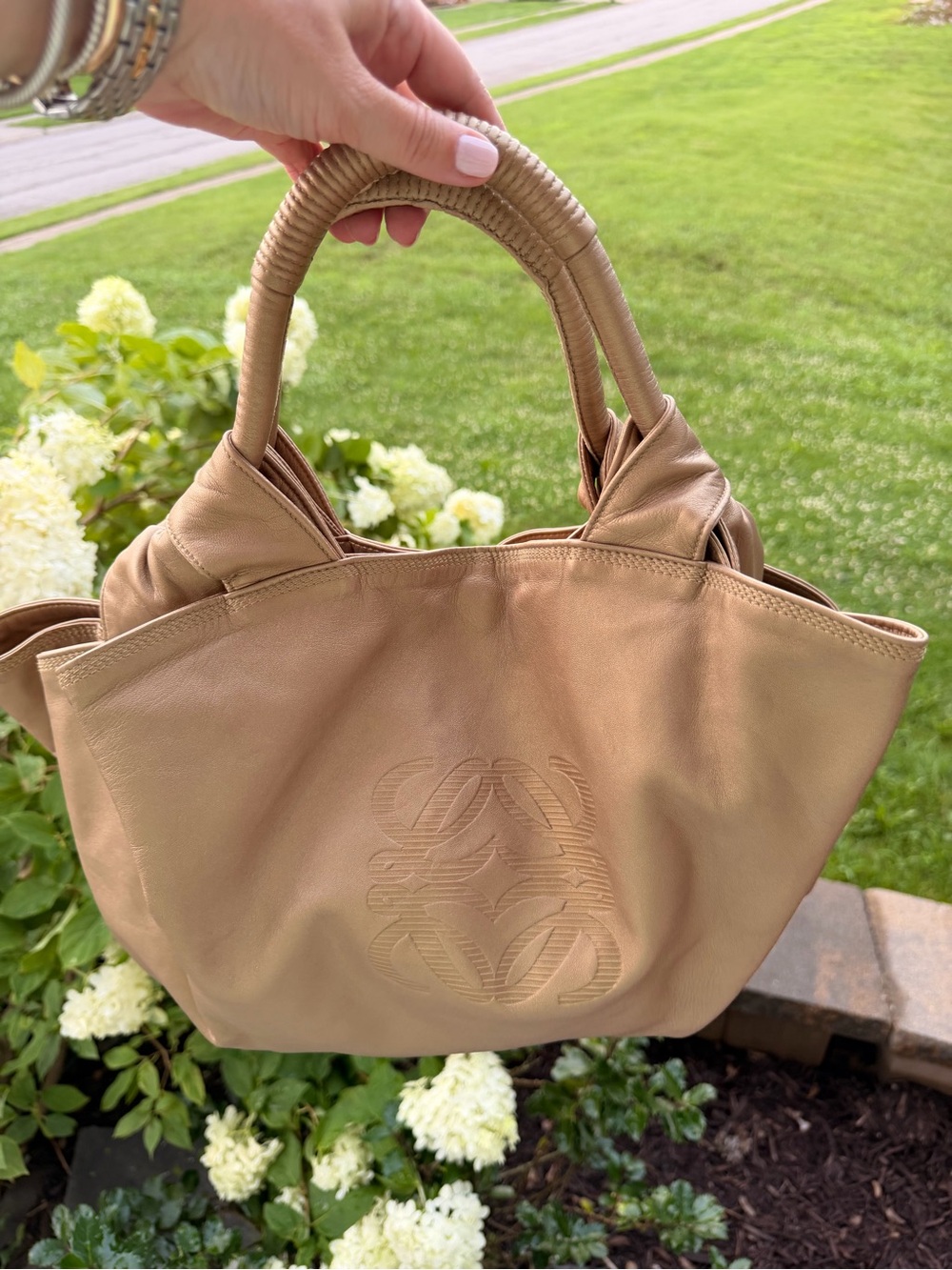 Vintage Loewe Nappa Aire Bag – Gold Iridescent Leather - Picture 9 of 10